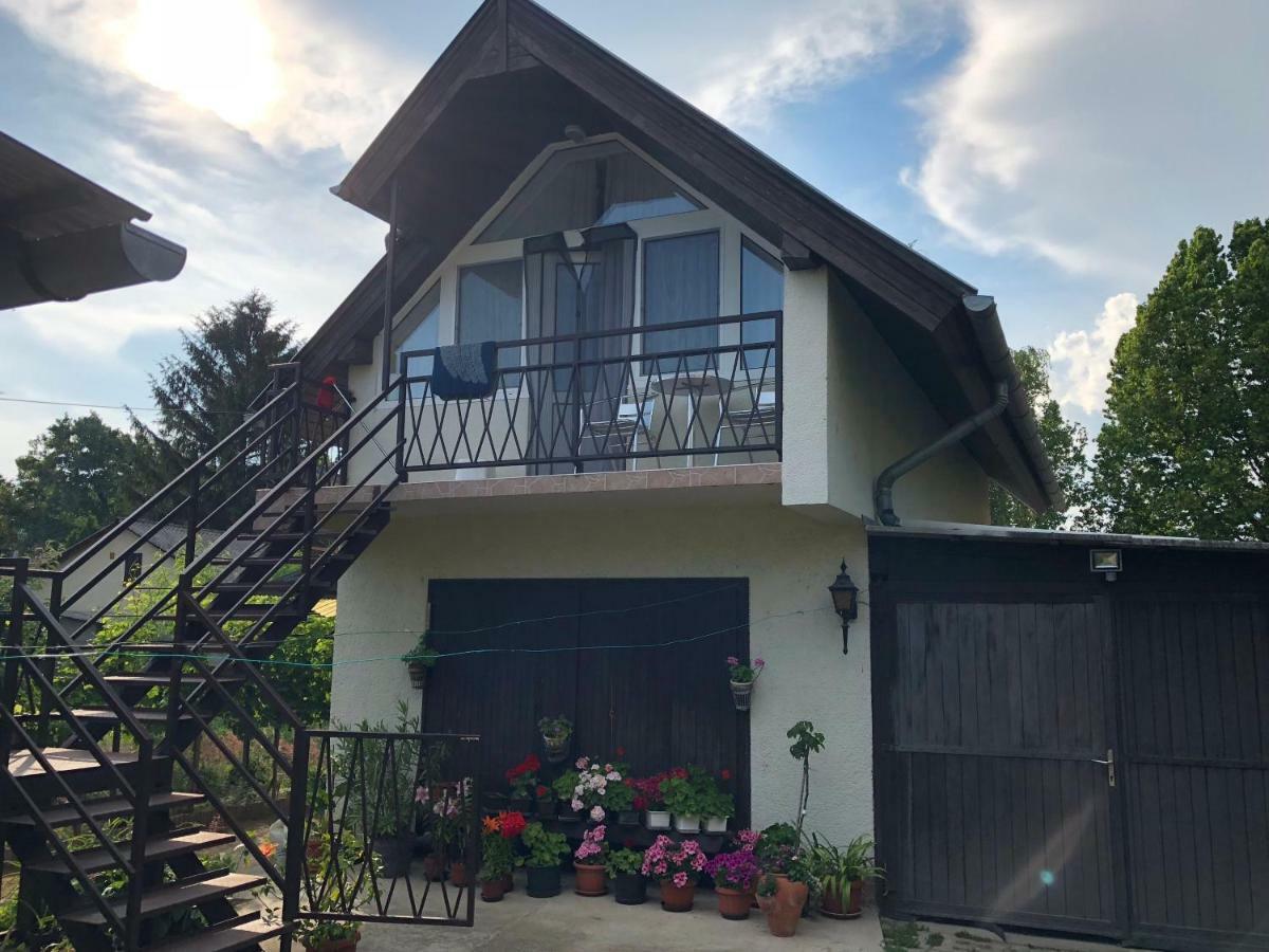 Liget Apartman Балатонфельвар Екстер'єр фото